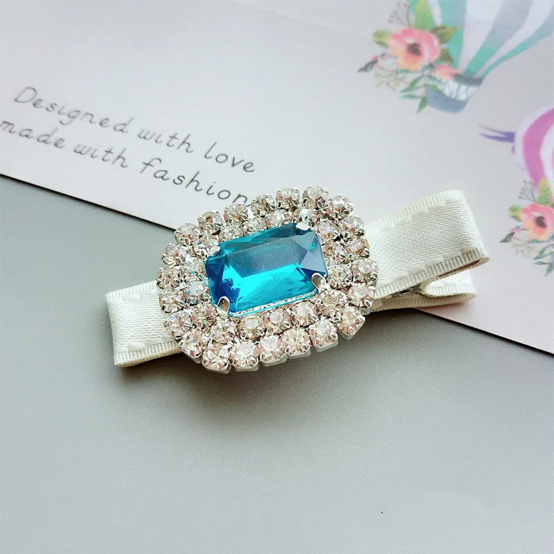 12pcs ins Fashion Royal Glitter Rhinestone Hairpins Solid Fairy Hair Clips Princess Headwear Boutique Hair Accessories
12pcs ins Fashion Royal Glitter Rhinestone Hairpins Solid Fairy Hair Clips Princess Headwear Boutique Hair Accessories