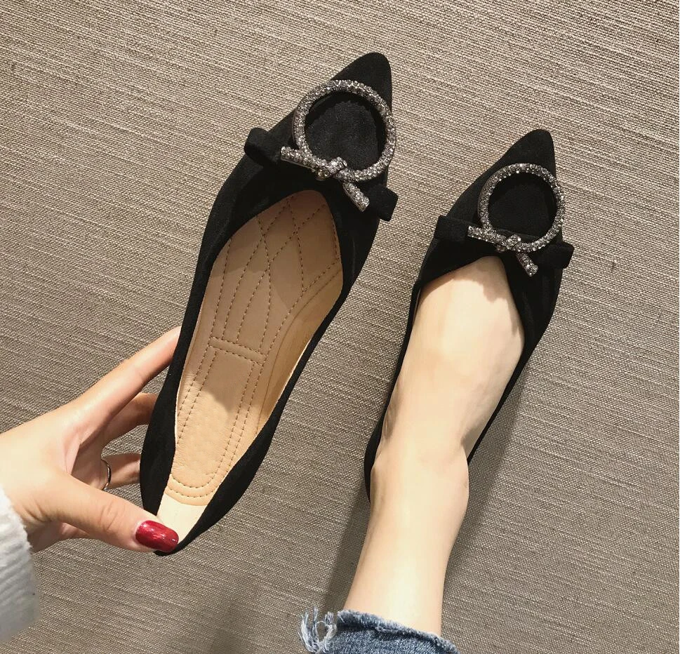 BEYARNE 2019Leather Flat Shoes pointed toe With low Woman Loafers Cowhide Spring Casual Shoes Women Flats Women ShoesE720
BEYARNE 2019Leather Flat Shoes pointed toe With low Woman Loafers Cowhide Spring Casual Shoes Women Flats Women ShoesE720