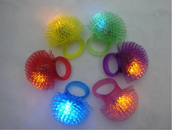 Halloween Prom LED Flash Finger Ring Plush Hand Laser Light Kids Toys Elastic Rubber Blinking Ring For Party Bar Christmas Gift
Halloween Prom LED Flash Finger Ring Plush Hand Laser Light Kids Toys Elastic Rubber Blinking Ring For Party Bar Christmas Gift