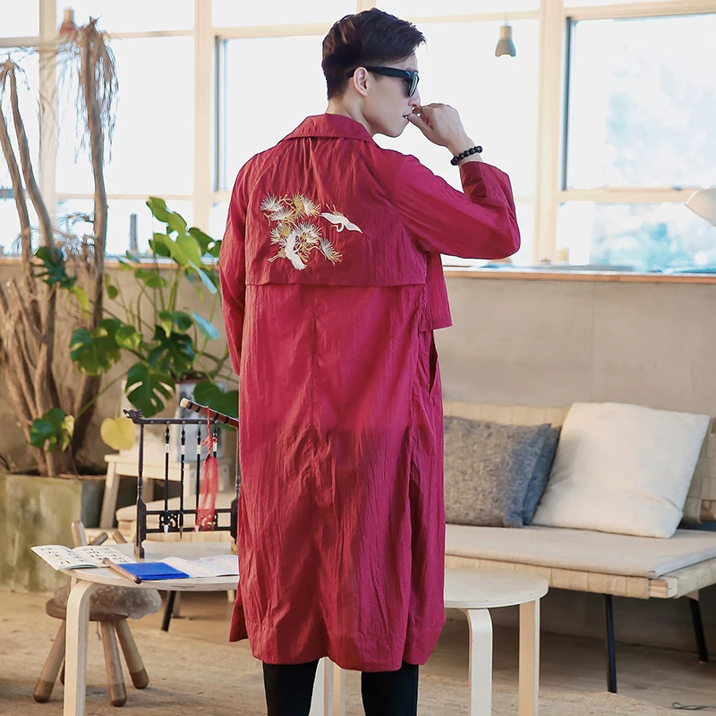 Chinese Style Men's Long dust Coat Crane Embroidery Spring Summer Sunscreen Retro Trench Mens Solid thin linen Jacket Large Size
Chinese Style Men's Long dust Coat Crane Embroidery Spring Summer Sunscreen Retro Trench Mens Solid thin linen Jacket Large Size