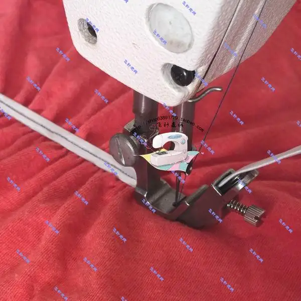 With a wrinkled presser foot steel accessories elastic band width 4.5mm foot flat elastic industrial sewing machine
With a wrinkled presser foot steel accessories elastic band width 4.5mm foot flat elastic industrial sewing machine