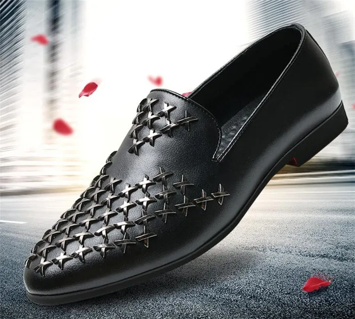 New men round toe slip-on shoes causal flat leather youth loafer rivets black leather shoes
New men round toe slip-on shoes causal flat leather youth loafer rivets black leather shoes