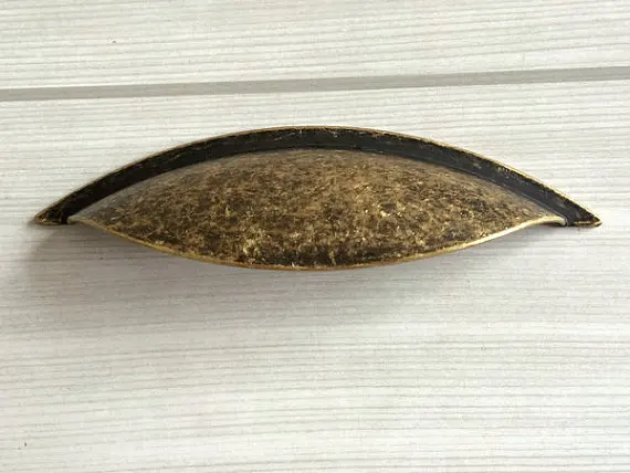 2 1/2" Dresser Knobs Pulls Drawer Knob Pulls Handles Knobs Rustic Antique Bronze Retro Kitchen Cabinet Door Pull Handle Bin Cup
2 1/2" Dresser Knobs Pulls Drawer Knob Pulls Handles Knobs Rustic Antique Bronze Retro Kitchen Cabinet Door Pull Handle Bin Cup