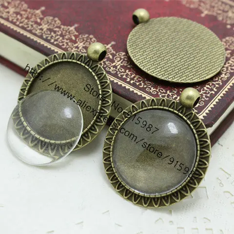 8 sets Antique Bronze Alloy Cameo Setting Blanks 32*38mm(Fit 25mm Diy) Round Pendant Setting + Clear Glass Cabochons
8 sets Antique Bronze Alloy Cameo Setting Blanks 32*38mm(Fit 25mm Diy) Round Pendant Setting + Clear Glass Cabochons
