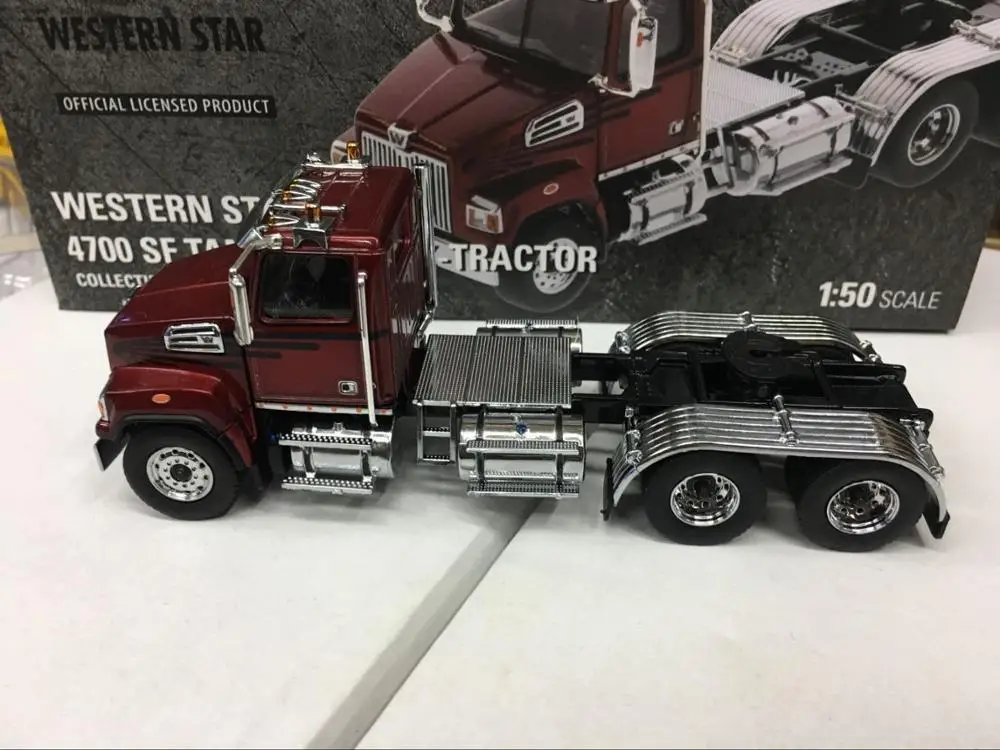 Western Star 4700 SF Tandem Truck-Tractor 1/50 Scale Metal By DieCast Masters DM71037
Western Star 4700 SF Tandem Truck-Tractor 1/50 Scale Metal By DieCast Masters DM71037