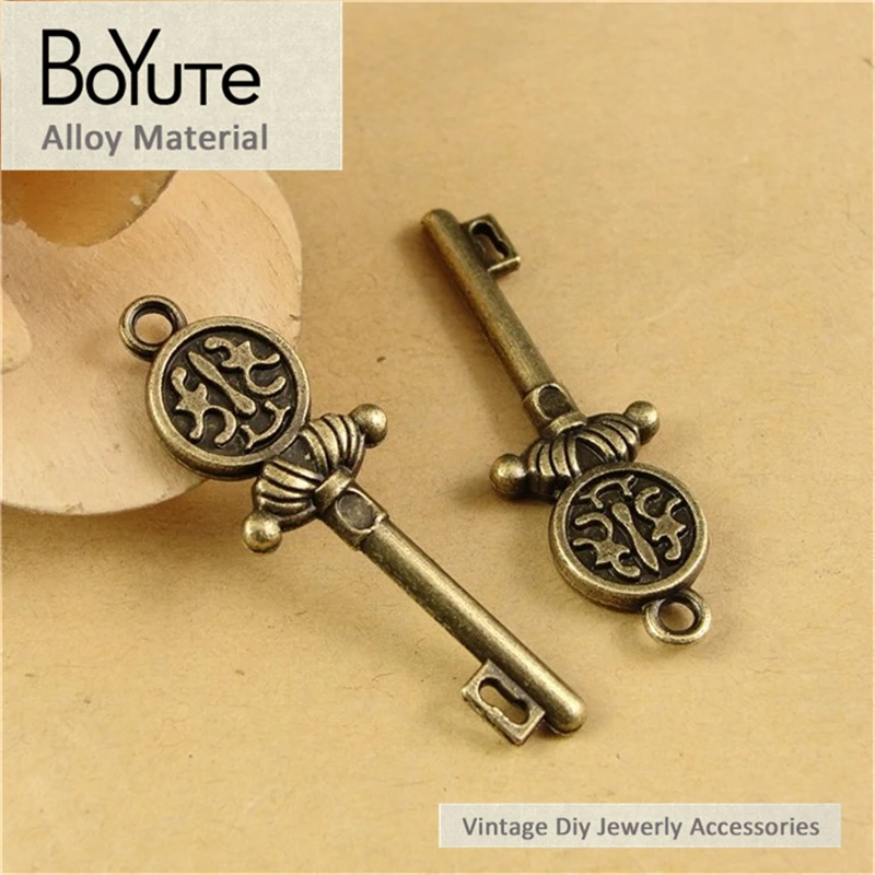 BoYuTe (60 Pieces/Lot) 43*13*4MM Vintage Key Accessories Parts Wholesale Antique Bronze Metal Pendant Materials for Jewelry
BoYuTe (60 Pieces/Lot) 43*13*4MM Vintage Key Accessories Parts Wholesale Antique Bronze Metal Pendant Materials for Jewelry