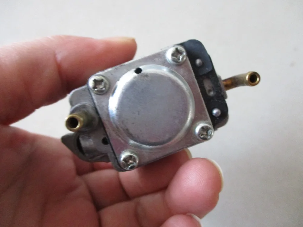 441 605 CARBURETOR CARB Hedge shears and irrigation machines WALBRO CARBURETOR replace part
441 605 CARBURETOR CARB Hedge shears and irrigation machines WALBRO CARBURETOR replace part