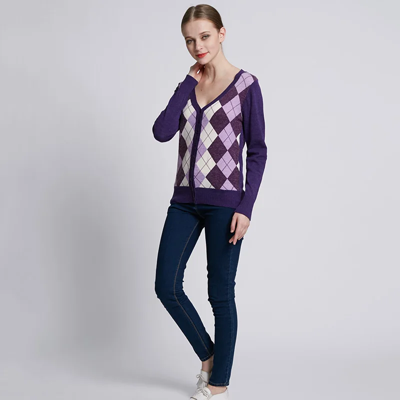 2021 New Autumn Plaid Cardigan Long Sleeve Sweater Fashion Casual Grey Jacquard Pattern Knit Button Button Cardigan Sweater
2021 New Autumn Plaid Cardigan Long Sleeve Sweater Fashion Casual Grey Jacquard Pattern Knit Button Button Cardigan Sweater