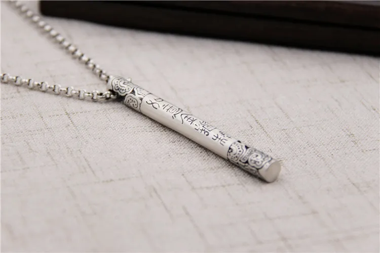 S990 Sterling Silver Retro Pendant Sun Wukong Ruyi Jingu Bang Monkey King Bar Thai Silver Pendant Men And Women
S990 Sterling Silver Retro Pendant Sun Wukong Ruyi Jingu Bang Monkey King Bar Thai Silver Pendant Men And Women