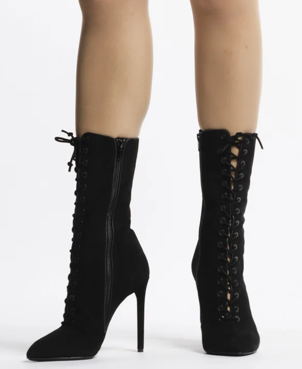 Hot selling women shoes Spring Autumn boots super high thin heels pointed toe mid-calf cross-tied lace-up women boots black
Hot selling women shoes Spring Autumn boots super high thin heels pointed toe mid-calf cross-tied lace-up women boots black