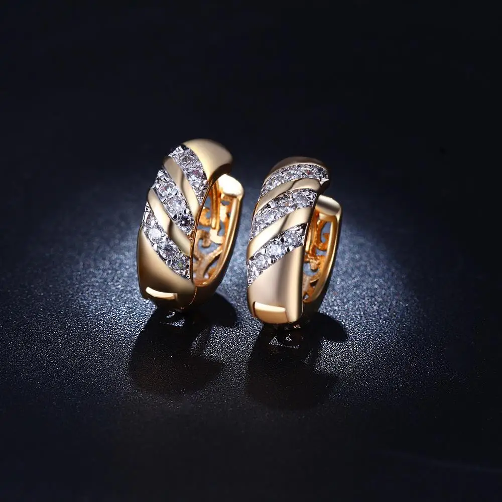 VNFURU 2019 New Arrival White Zircon Stud Earrings Gold Vintage For Wedding Wholesale Hot Gifts Design Luxury Jewelry Earrings
VNFURU 2019 New Arrival White Zircon Stud Earrings Gold Vintage For Wedding Wholesale Hot Gifts Design Luxury Jewelry Earrings