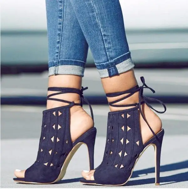 Hot Selling Blue Suede Hollow Ladies Shoes and Sandals Cross Ankle Wrap Tie-up Women Sandals 2019 Summer Dress Shoes Plus Size
Hot Selling Blue Suede Hollow Ladies Shoes and Sandals Cross Ankle Wrap Tie-up Women Sandals 2019 Summer Dress Shoes Plus Size