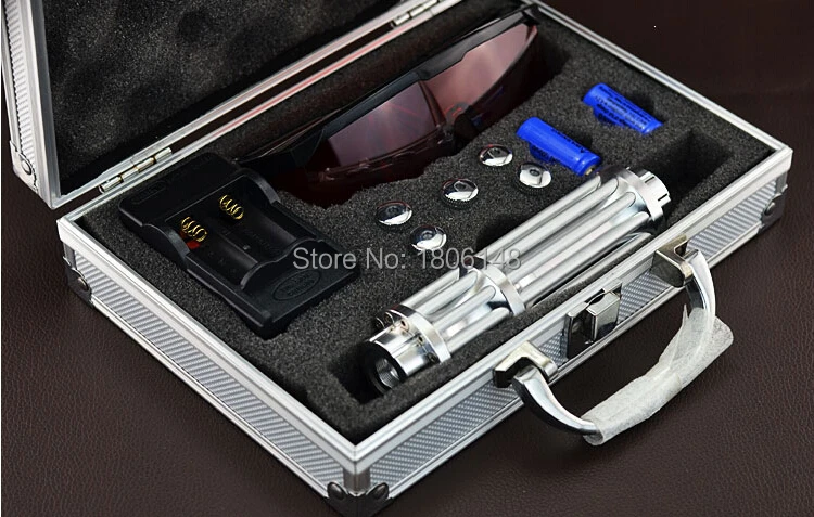 Strong power military Blue laser pointer 500000m 500W 450nm LED Flashlight Light Burn Match Candle Lit Cigarette Wicked Hunting
Strong power military Blue laser pointer 500000m 500W 450nm LED Flashlight Light Burn Match Candle Lit Cigarette Wicked Hunting