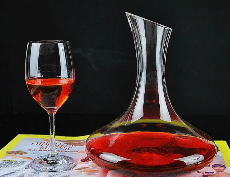 1PC 1500ml Glass Wine Decanters Unique Tumbler Wine Carafe Water Jug Wine Container Levo Bar Tool Oblique Mouth Kettle J1100
1PC 1500ml Glass Wine Decanters Unique Tumbler Wine Carafe Water Jug Wine Container Levo Bar Tool Oblique Mouth Kettle J1100