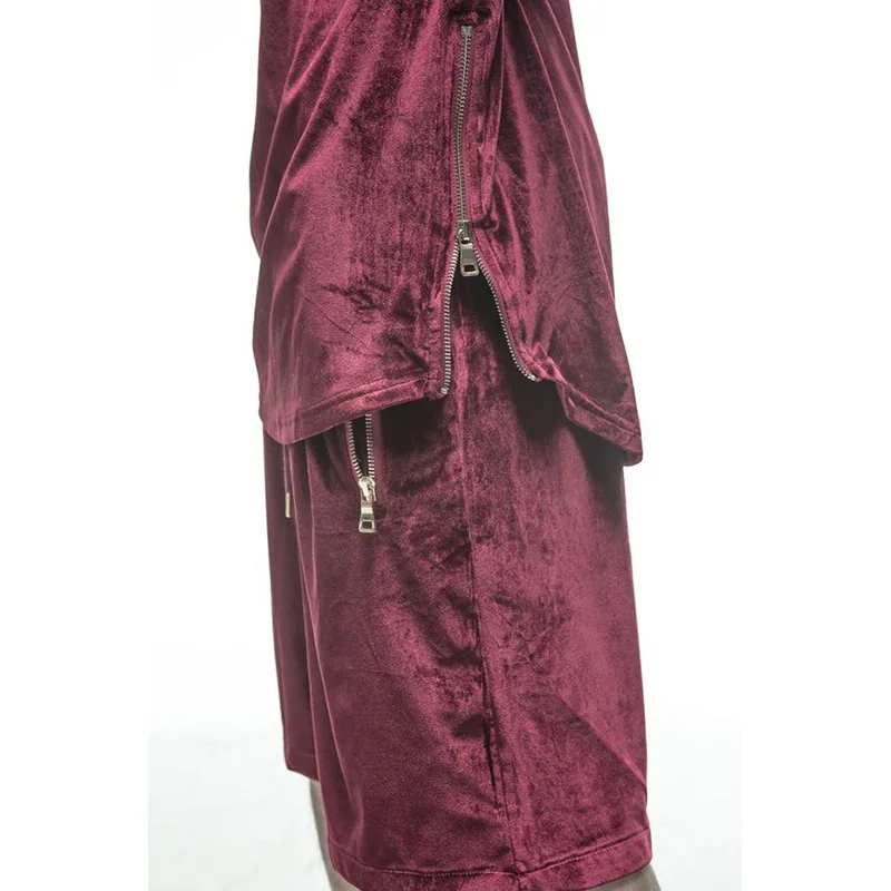 KANYE WEST Hi-Street Men's Shorts Velour Hip Hop Golden Zipper Short Velvet Jogger Streetwear Elastic Waist Casual Shorts
KANYE WEST Hi-Street Men's Shorts Velour Hip Hop Golden Zipper Short Velvet Jogger Streetwear Elastic Waist Casual Shorts