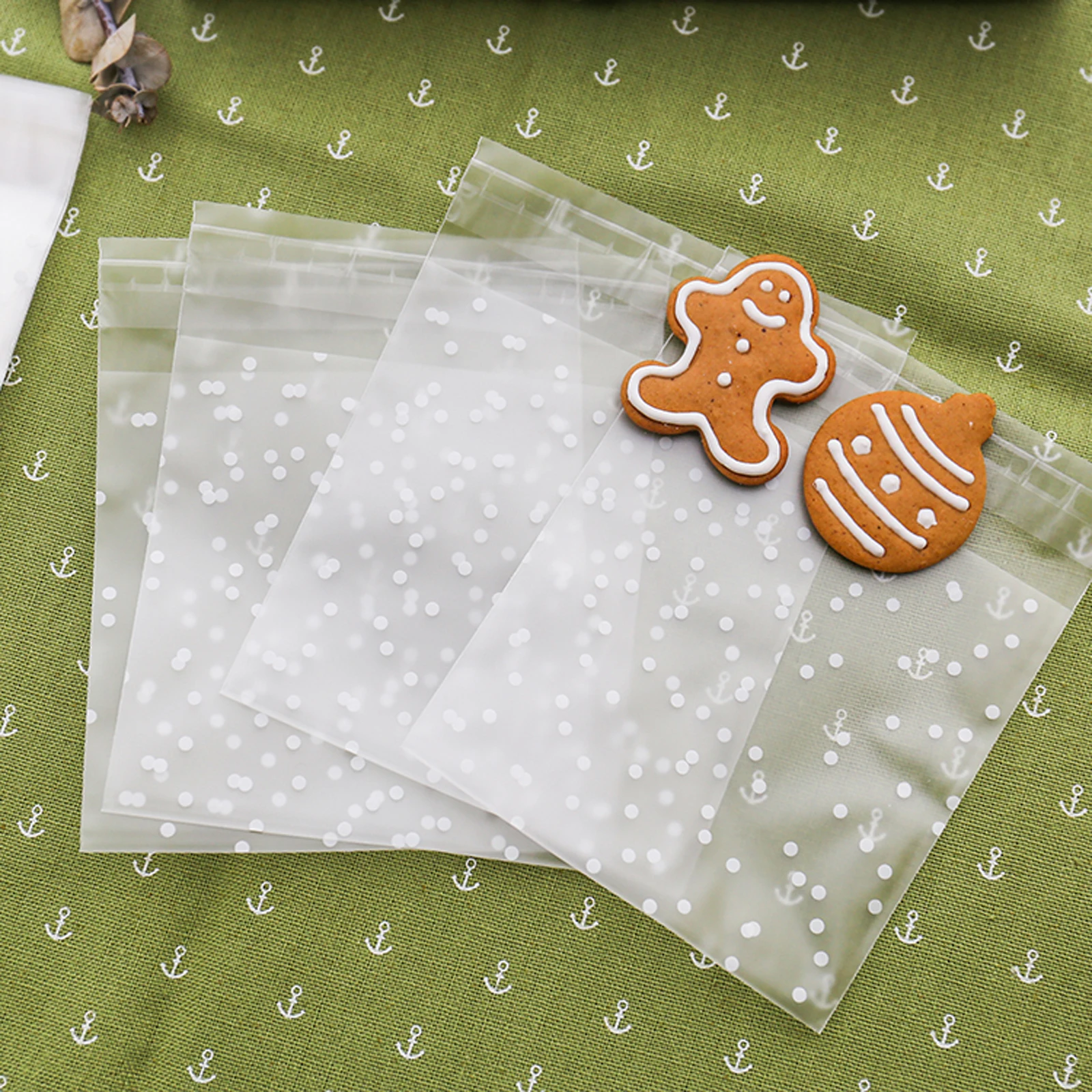 100pcs Plastic Transparent Cellophane Polka Dot Candy Cookie Gift Bag with DIY Self Adhesive Pouch Wedding Birthday Party
100pcs Plastic Transparent Cellophane Polka Dot Candy Cookie Gift Bag with DIY Self Adhesive Pouch Wedding Birthday Party