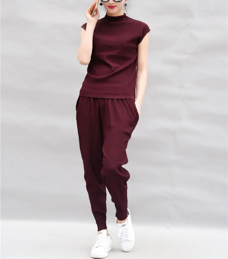 rayon blend knit women's fashion short sleeve sweater pullover harem pant 2pcs/set S/M/L size claret 2color
rayon blend knit women's fashion short sleeve sweater pullover harem pant 2pcs/set S/M/L size claret 2color