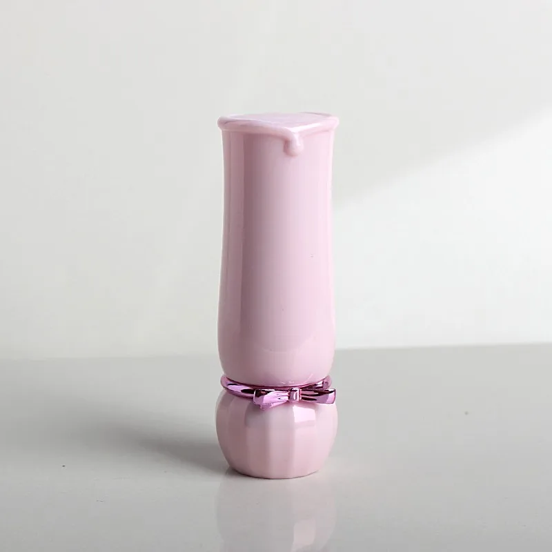 DHL 100pcs/lot Pink Bowknot DIY 12.1mm Lipstic Lip Balm Tube Empty High Quality Plastic Lipstick Tube Lipstick Gloss Container
DHL 100pcs/lot Pink Bowknot DIY 12.1mm Lipstic Lip Balm Tube Empty High Quality Plastic Lipstick Tube Lipstick Gloss Container