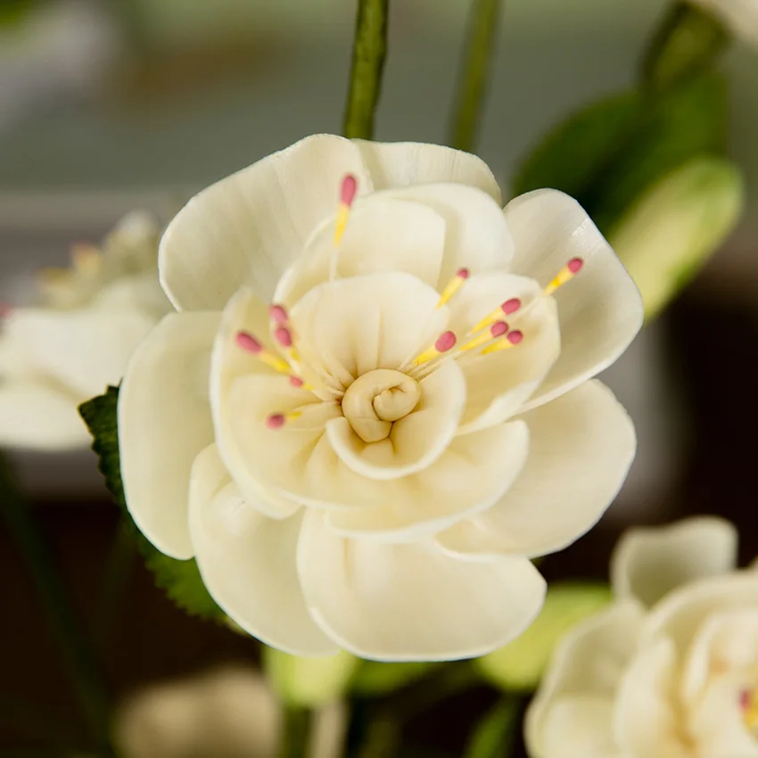 European Modern Ceramic Flower Vase Luxury Porcelain Ornaments Desktop Crafts Fashion Feng Shui Home Decoration Accessories
European Modern Ceramic Flower Vase Luxury Porcelain Ornaments Desktop Crafts Fashion Feng Shui Home Decoration Accessories