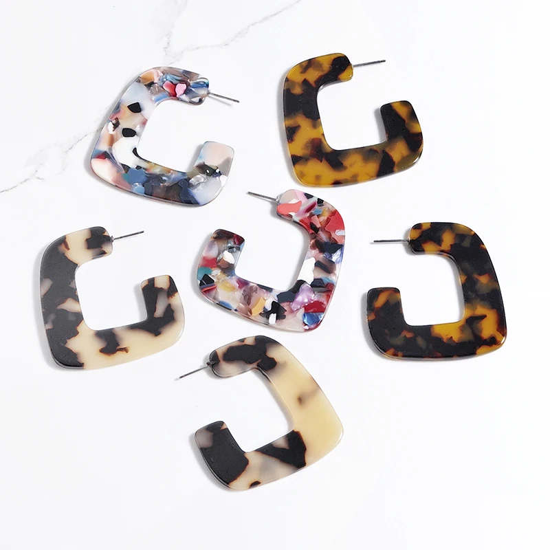 2021 New Bohemia Leopard Earrings for Women Personality Party Earring Geometry Design Acrylic Earrings for Women Jewelry Eardrop
2021 New Bohemia Leopard Earrings for Women Personality Party Earring Geometry Design Acrylic Earrings for Women Jewelry Eardrop
