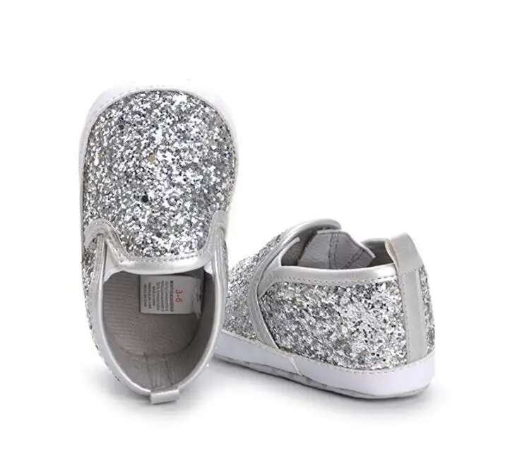 2019 Brand new silver autumn bling bling pu leather baby moccasins shoes sofe sole baby girls boys shoes first walkers
2019 Brand new silver autumn bling bling pu leather baby moccasins shoes sofe sole baby girls boys shoes first walkers