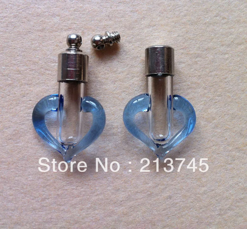Wholesale Blue Heart glass Vial Pendant DIY Jewelry Pendant for Valentine's Day rice art pendant
Wholesale Blue Heart glass Vial Pendant DIY Jewelry Pendant for Valentine's Day rice art pendant