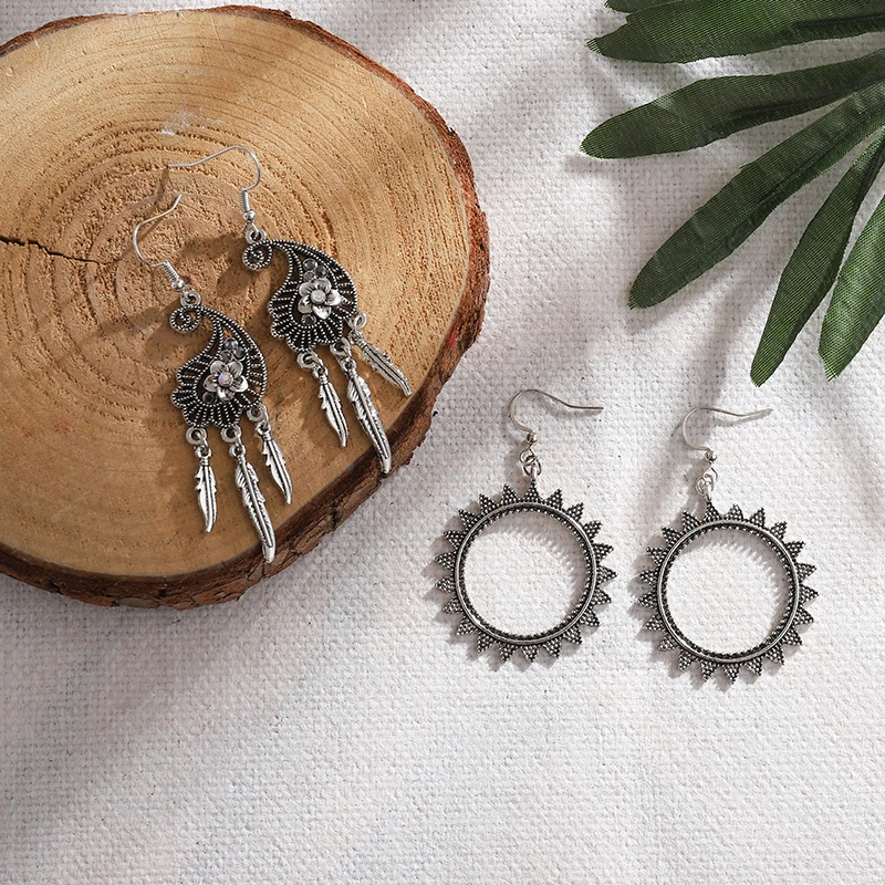 2019 Antique Boho Hollow-out Gypsy Tribal Indian Drop Earrings for Women Mandala Flower Earrings Vintage Fashion Jewelry
2019 Antique Boho Hollow-out Gypsy Tribal Indian Drop Earrings for Women Mandala Flower Earrings Vintage Fashion Jewelry