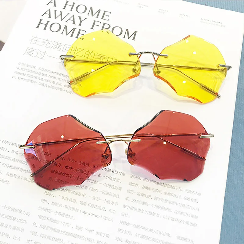 Индивидуальные авангардные бескаркасные женские солнцезащитные очки с большими