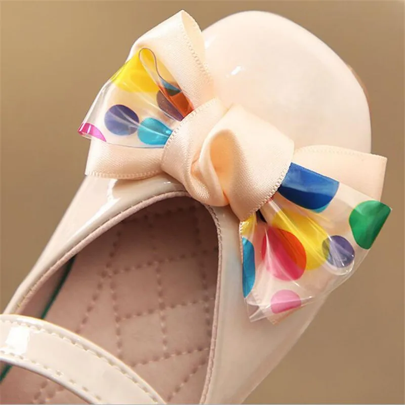 Children's Shoes
Children's Shoes