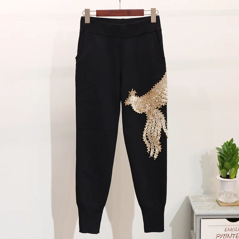 2019 New Sequins Beading Knit Set Women Phoenix Embroidy Two Pieces Pants Set Casual Sweater and Capris Conjunto Feminino
2019 New Sequins Beading Knit Set Women Phoenix Embroidy Two Pieces Pants Set Casual Sweater and Capris Conjunto Feminino