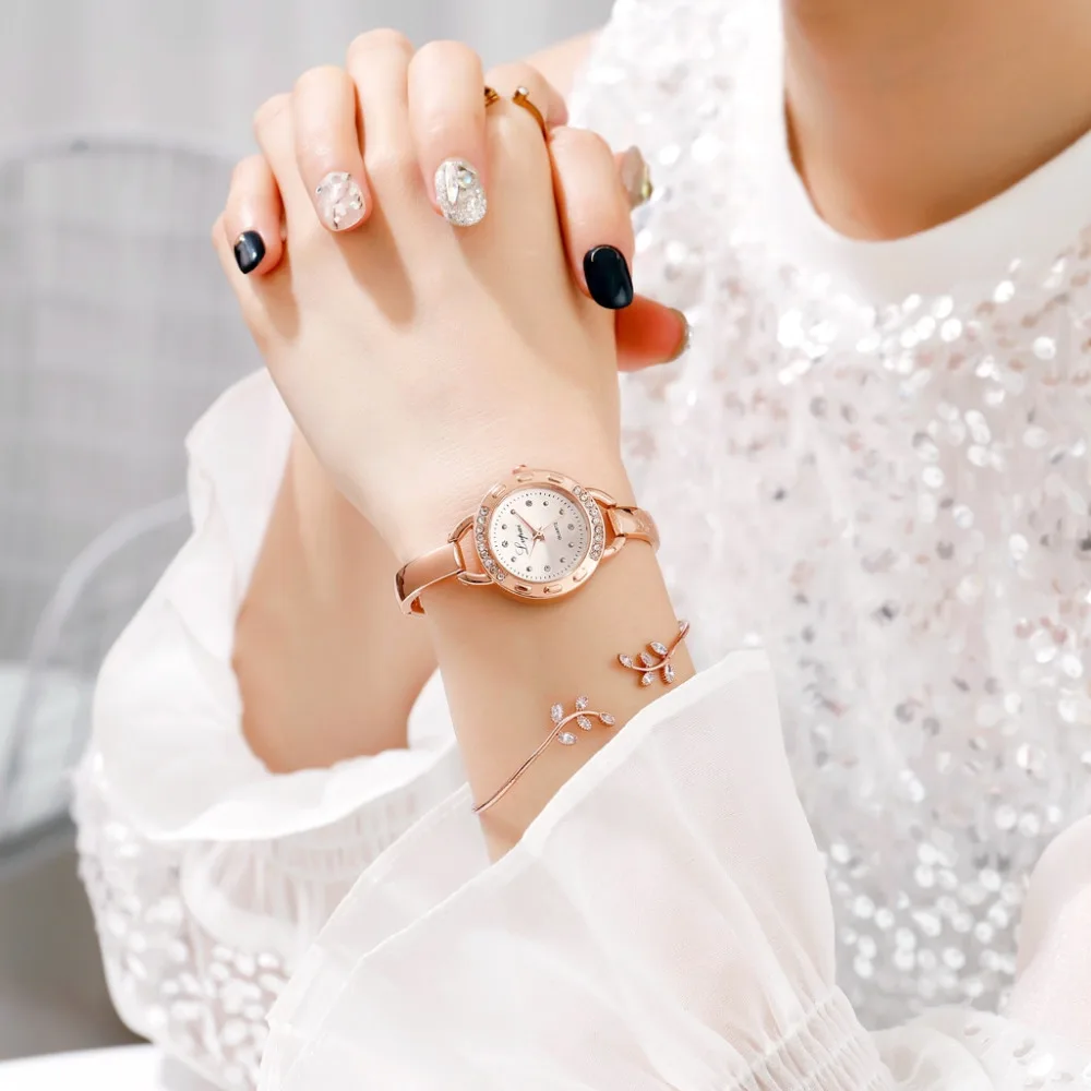 Lvpai Luxury Brand Ladies Watch Fashion Small Diamond Dial Quartz Wrist Stainless Steel Bracelet Women's Watch Dropshipping B50
Lvpai Luxury Brand Ladies Watch Fashion Small Diamond Dial Quartz Wrist Stainless Steel Bracelet Women's Watch Dropshipping B50