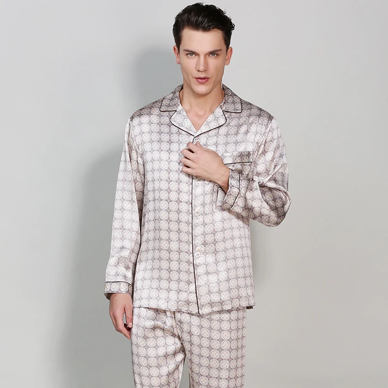 men's silk pajama sets2019 Plus Size Pajamas Man Silk Pajamas Sets Full Sleeve Sleepwear 2 Pieces Silk Homewear Men Pijama Sets
men's silk pajama sets2019 Plus Size Pajamas Man Silk Pajamas Sets Full Sleeve Sleepwear 2 Pieces Silk Homewear Men Pijama Sets