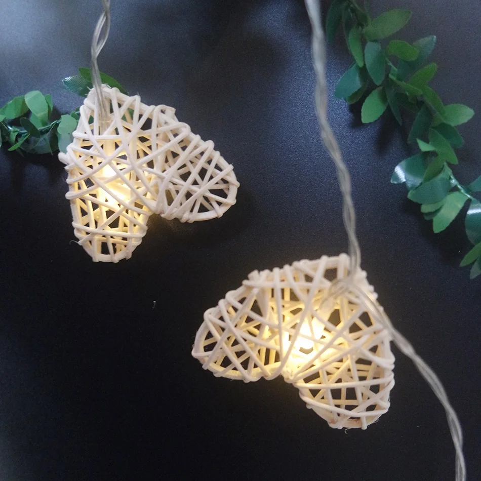 Lovely Handmade Ranttan Heart Shape String Light 4M 20 Leds Powered By Battery,Holiday Party Light/Wedding Light Decoration
Lovely Handmade Ranttan Heart Shape String Light 4M 20 Leds Powered By Battery,Holiday Party Light/Wedding Light Decoration