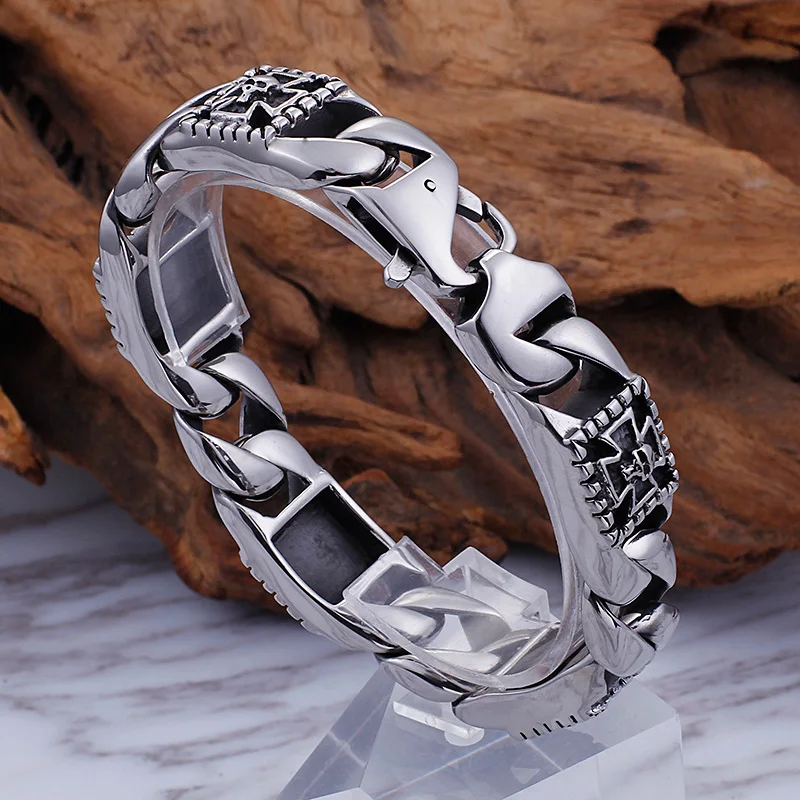 2018 Newest Male Solid Stainless Steel Cross Skull skeleton Chain Bracelet 16mm 9.2'' heavy 92g
2018 Newest Male Solid Stainless Steel Cross Skull skeleton Chain Bracelet 16mm 9.2'' heavy 92g