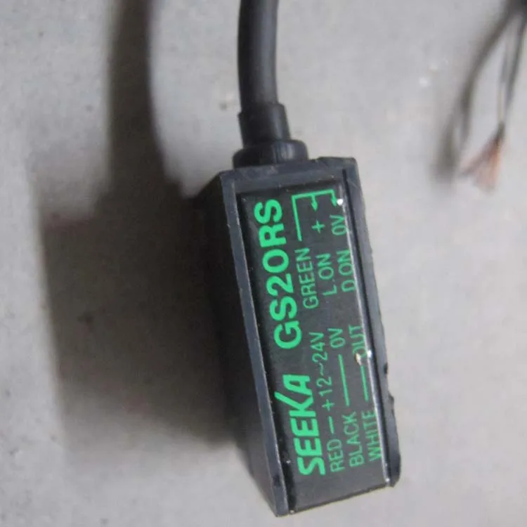 Free Shipping TAKEX bamboo diffuse reflection photoelectric sensor GS20RS/GS20PN original authentic
Free Shipping TAKEX bamboo diffuse reflection photoelectric sensor GS20RS/GS20PN original authentic