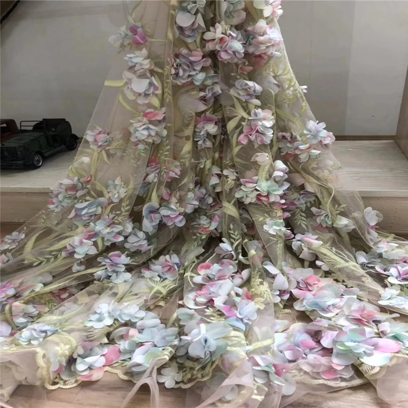 2020 3D Flowers French Nigerian Laces Fabrics High Quality Tulle African Laces Fabric Wedding African French Tulle Lace MM85a
2020 3D Flowers French Nigerian Laces Fabrics High Quality Tulle African Laces Fabric Wedding African French Tulle Lace MM85a