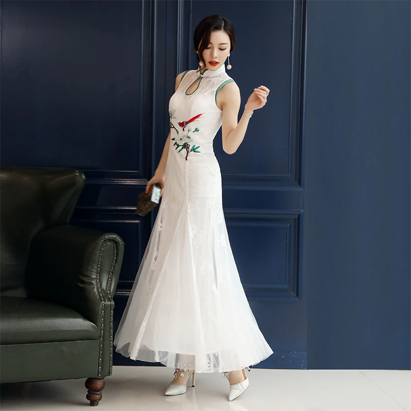 Long Embroidered Temperament Qipao Elegant And Elegant White Cheongsam Party Dress Women Modern Chinese Traditional Dress PY039
Long Embroidered Temperament Qipao Elegant And Elegant White Cheongsam Party Dress Women Modern Chinese Traditional Dress PY039