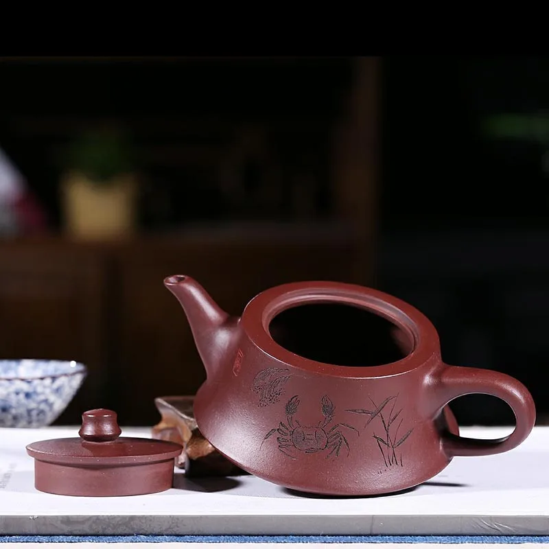280ML Yixing Purple Clay Vintage Teapot Raw Ore Zi Mud Qu Pot for Household Art Drinkware Office Black Tea Pu'er Kettle Gifts
280ML Yixing Purple Clay Vintage Teapot Raw Ore Zi Mud Qu Pot for Household Art Drinkware Office Black Tea Pu'er Kettle Gifts