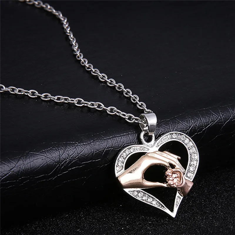 Mother And Child Pendant Gift For Mom Golden Hand in hand Heart Love Necklace Family Jewelry | Украшения и аксессуары