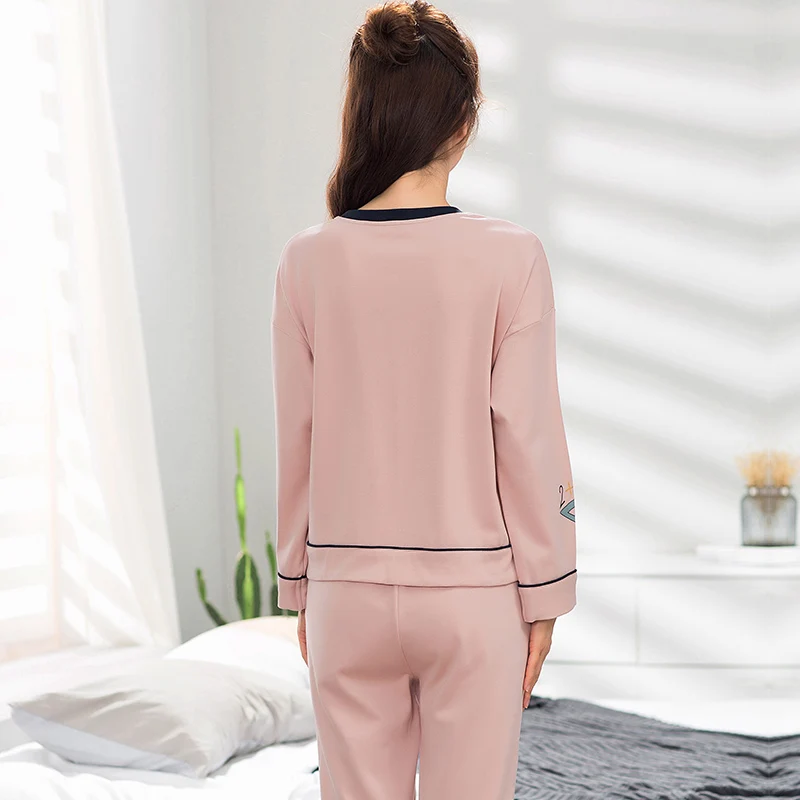 Big Size M-XXL Female Pyjamas Autumn Winter 100%Cotton Women Pajamas Set Long Sleeve Round Neck Leisure Ladies Nightwear Clothes
Big Size M-XXL Female Pyjamas Autumn Winter 100%Cotton Women Pajamas Set Long Sleeve Round Neck Leisure Ladies Nightwear Clothes