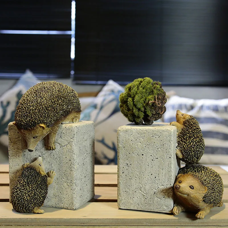 2pcs/set Cute Resin Hedgehog Home Decoration Accessories Gift Vintage Miniature Figurines Bookend Lovely Fairy Garden Ornament
2pcs/set Cute Resin Hedgehog Home Decoration Accessories Gift Vintage Miniature Figurines Bookend Lovely Fairy Garden Ornament