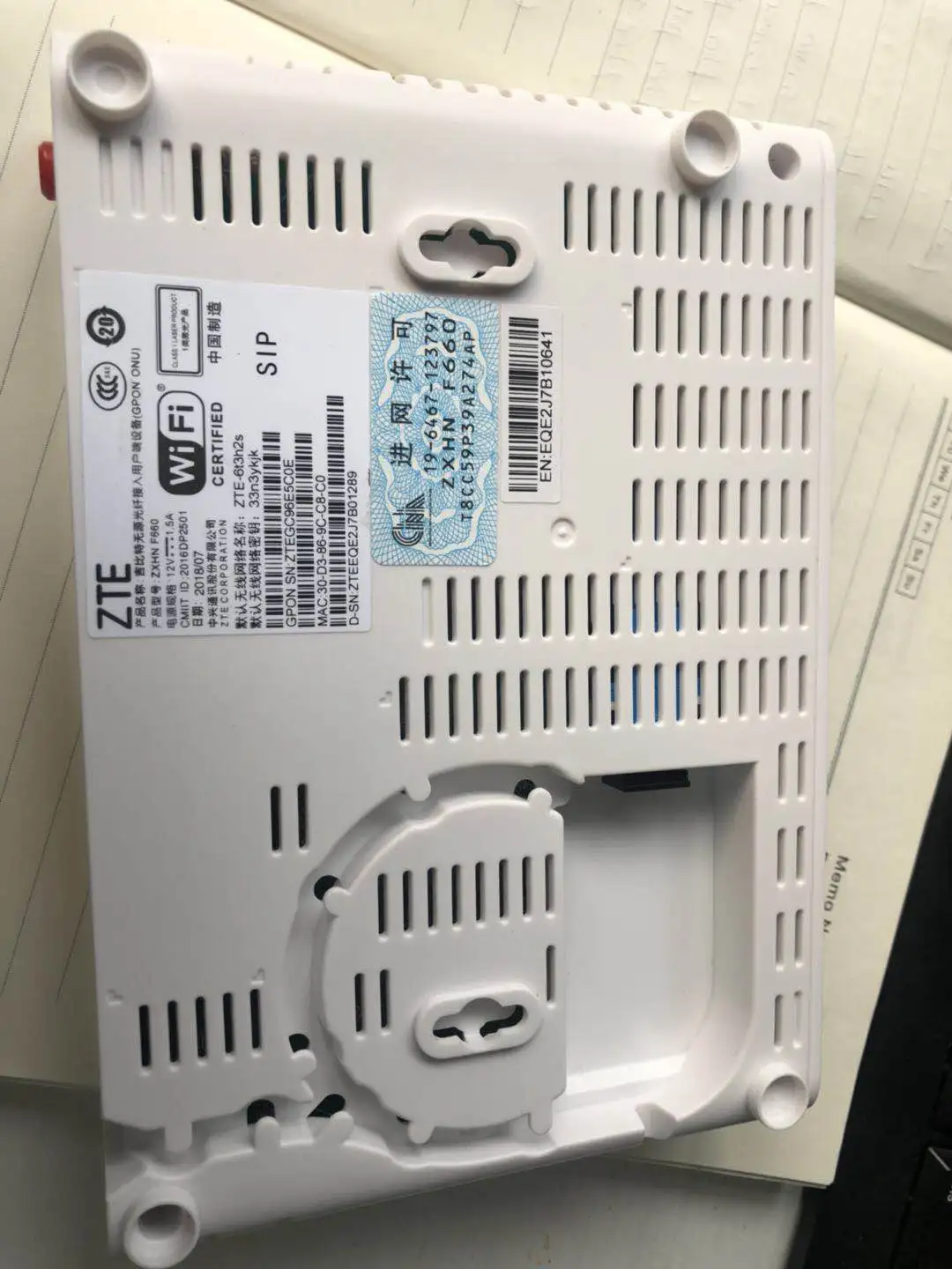 100% Original New ZTE F660 V6.0 GPON ONU With 1GE+3FE+1POTS+WIFI English version
100% Original New ZTE F660 V6.0 GPON ONU With 1GE+3FE+1POTS+WIFI English version