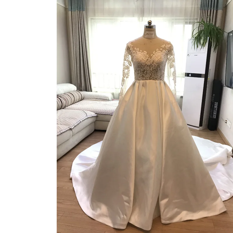 Simple Long Sleeves High Quality 395 Heavy Satin Wedding Dress 2019 Wedding dress O-neck Vestidos De Novia Vestido De Casamento
Simple Long Sleeves High Quality 395 Heavy Satin Wedding Dress 2019 Wedding dress O-neck Vestidos De Novia Vestido De Casamento