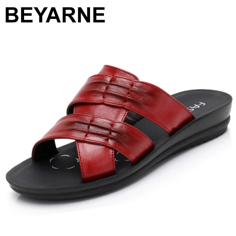 BEYARNE 2019 Women slippers pleated designer genuine leather slippers for women soft non-slip wedge ladies slippers E022
BEYARNE 2019 Women slippers pleated designer genuine leather slippers for women soft non-slip wedge ladies slippers E022