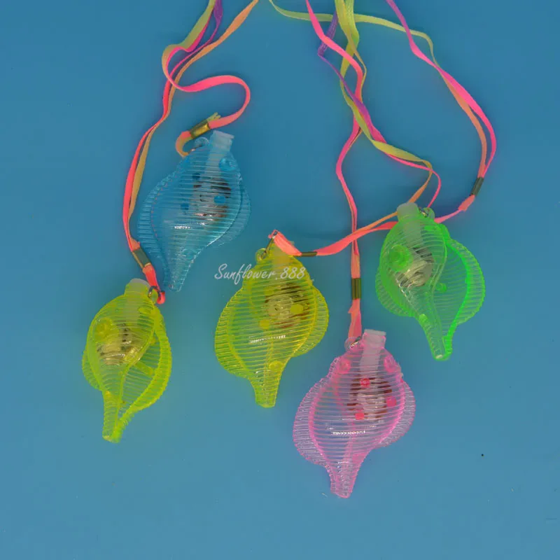 Flashing Conch Sea Snail Necklace Pendants Kids Toy Beach LED Light Up Gift Glow Party Supplies Birthday Gift Prize
Flashing Conch Sea Snail Necklace Pendants Kids Toy Beach LED Light Up Gift Glow Party Supplies Birthday Gift Prize