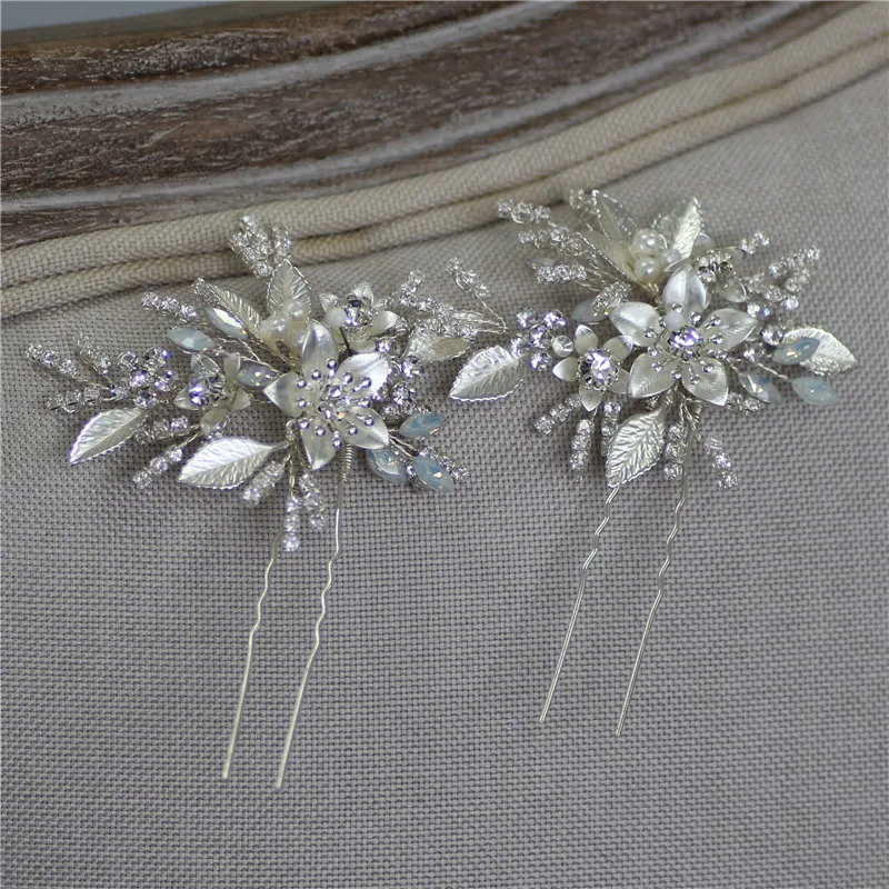 Opal Crystal Bridal Hair Vine Headband Crown Antique Silver Flower Wedding Headpiece Party Prom Hair Jewelry Brides Headdress
Opal Crystal Bridal Hair Vine Headband Crown Antique Silver Flower Wedding Headpiece Party Prom Hair Jewelry Brides Headdress
