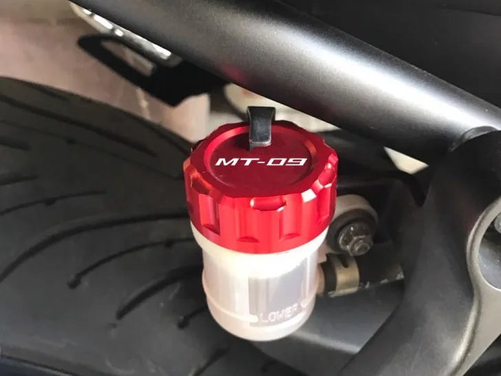 For YAMAHA MT-09 MT09 MT 09 FZ-09 FZ09 FZ 09 Motorcycle Accessories CNC Rear Brake Reservoir Cover Caps
For YAMAHA MT-09 MT09 MT 09 FZ-09 FZ09 FZ 09 Motorcycle Accessories CNC Rear Brake Reservoir Cover Caps