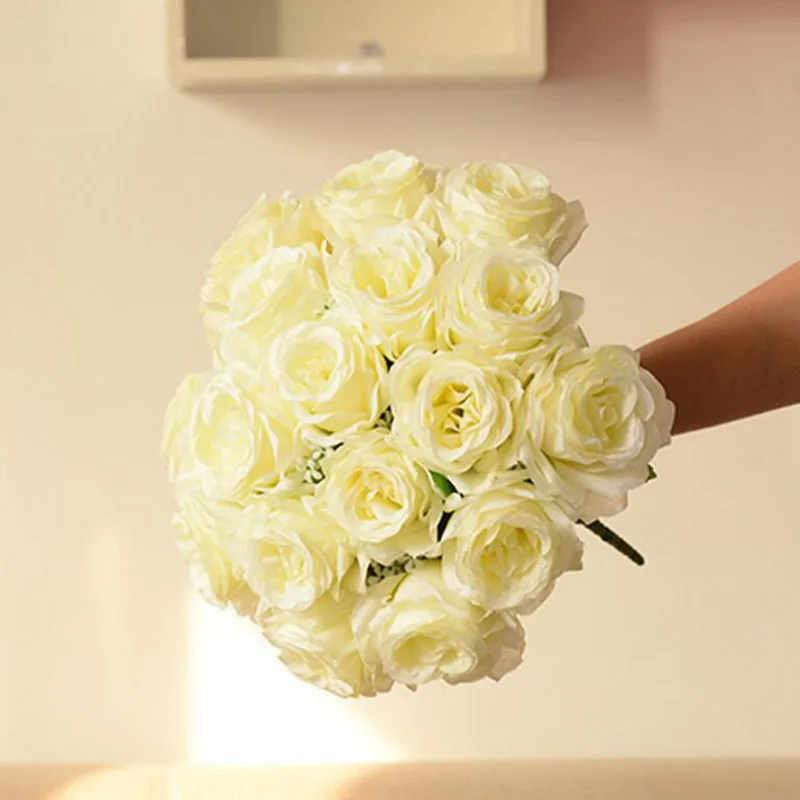 Selling wedding plant silk flower roses Interior decoration supplies artificial flowers
Selling wedding plant silk flower roses Interior decoration supplies artificial flowers