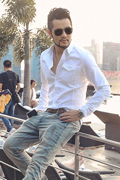 White Men Shirt Long Sleeve Mens Shirts Casual Slim Fit Men Dress Shirts Mens Clothing 2019 Mens Formal Shirts For Men Clothes
White Men Shirt Long Sleeve Mens Shirts Casual Slim Fit Men Dress Shirts Mens Clothing 2019 Mens Formal Shirts For Men Clothes