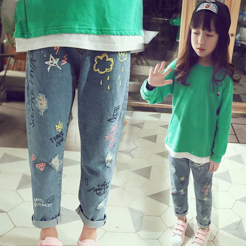 Children's clothing jeans trousers 2018 spring girls personality graffiti printing children's hole jeans children's pants childr
Children's clothing jeans trousers 2018 spring girls personality graffiti printing children's hole jeans children's pants childr